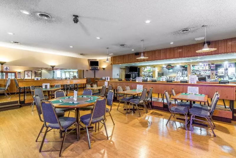 Отель Quality Inn & Suites Canon City