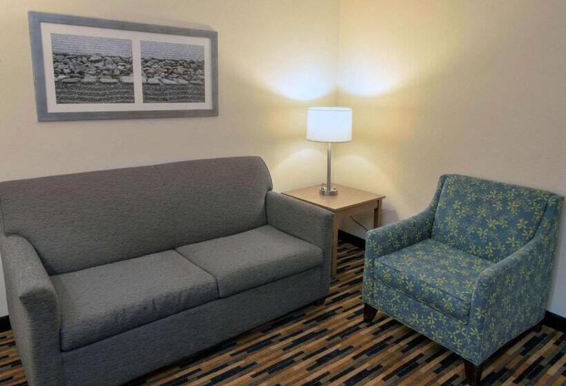 בית מלון כפרי Quality Suites Lake Wright  Norfolk Airport