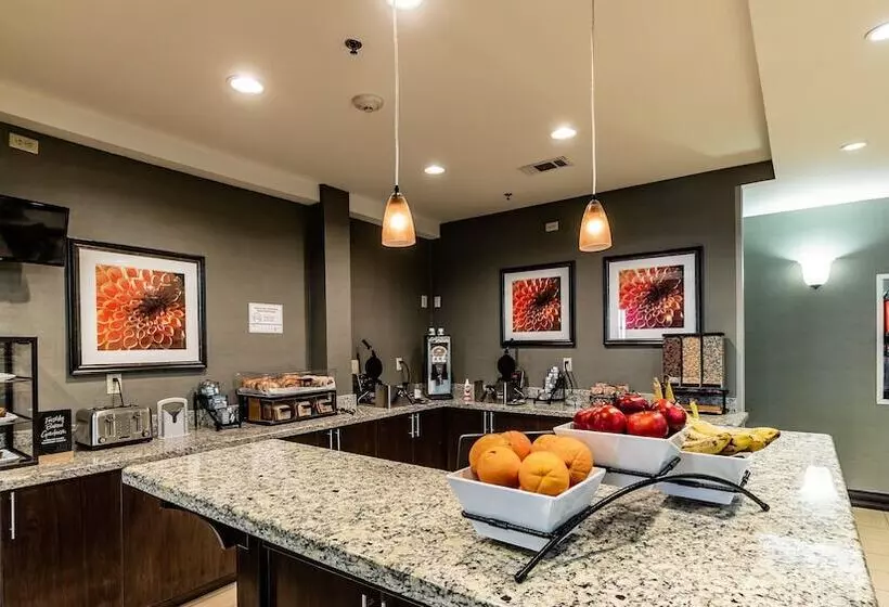 ホテル Staybridge Suites Laredo, An Ihg