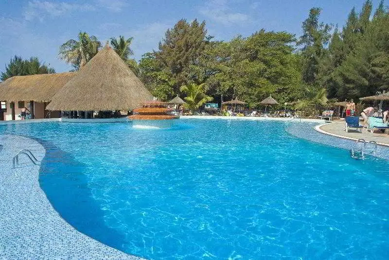 هتل Sunswing Beach Resort