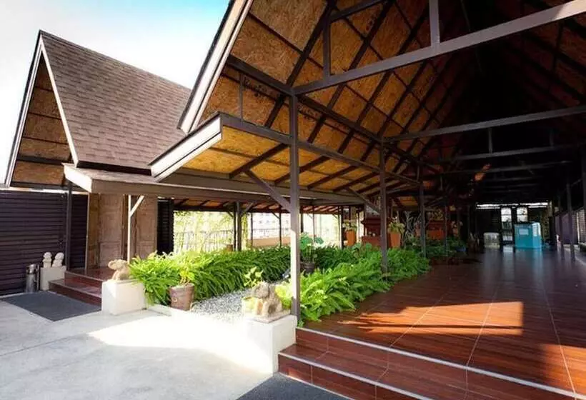 Hotel The Residence Airport & Spa