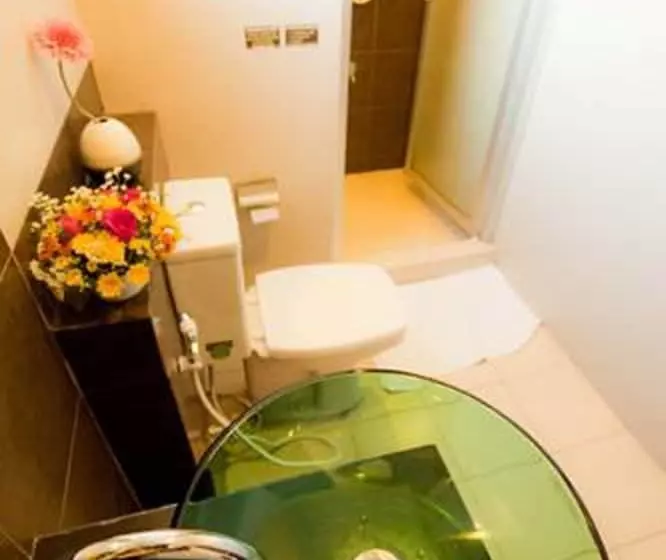 Hotel The Residence Airport & Spa