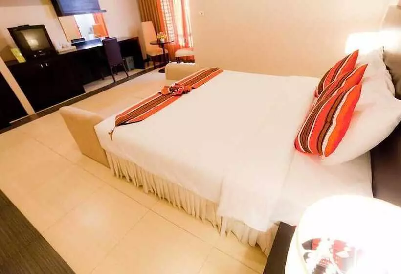 Hotel The Residence Airport & Spa