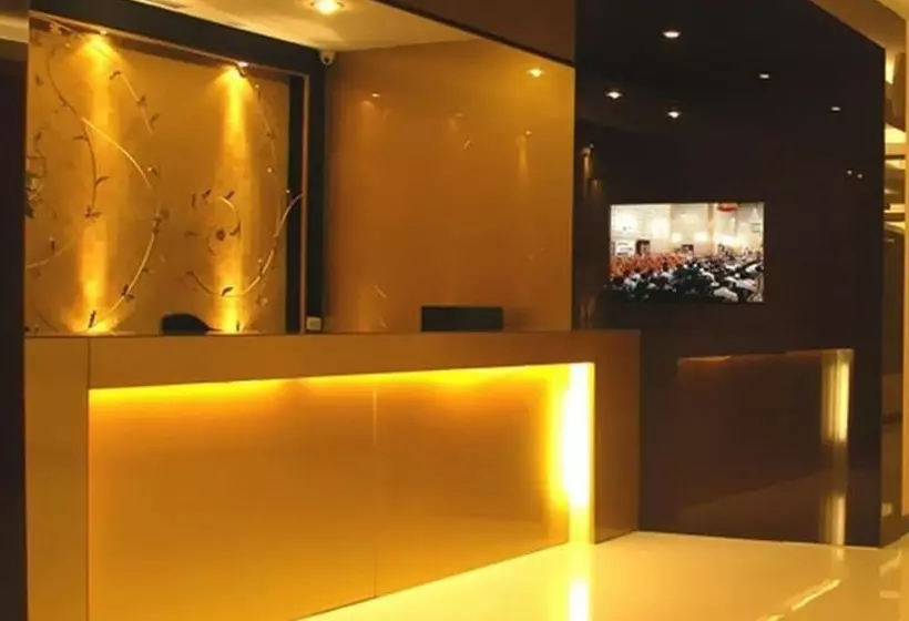 Hotel The Residence Airport & Spa