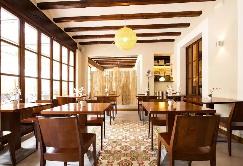 فندق Y Apartamentos Des Puig