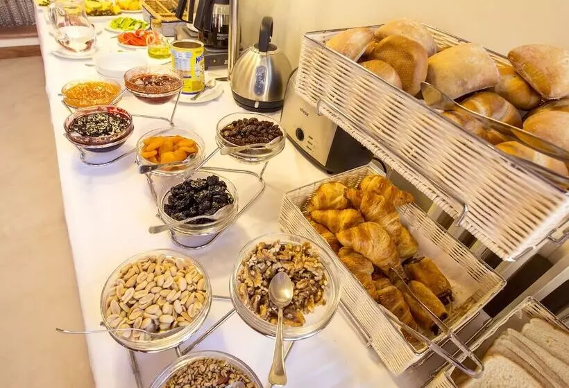 فندق Y Apartamentos Des Puig