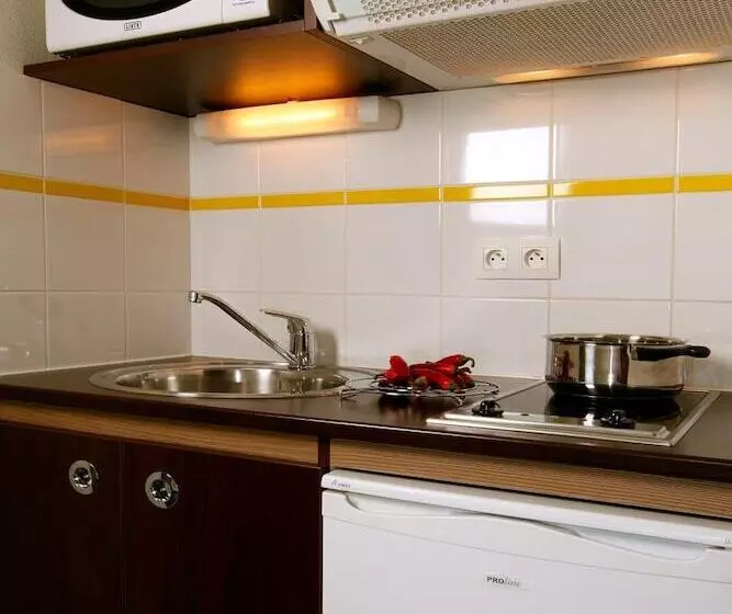 בית מלון כפרי Zenitude Hôtel Résidences Béziers Centre