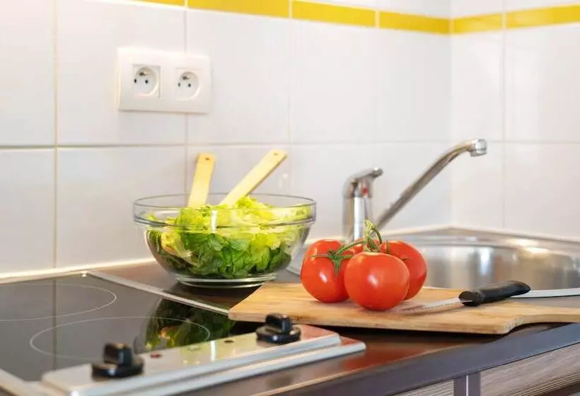 בית מלון כפרי Zenitude Hôtel Résidences Béziers Centre