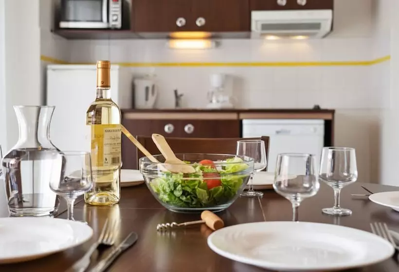 בית מלון כפרי Zenitude Hôtel Résidences Béziers Centre