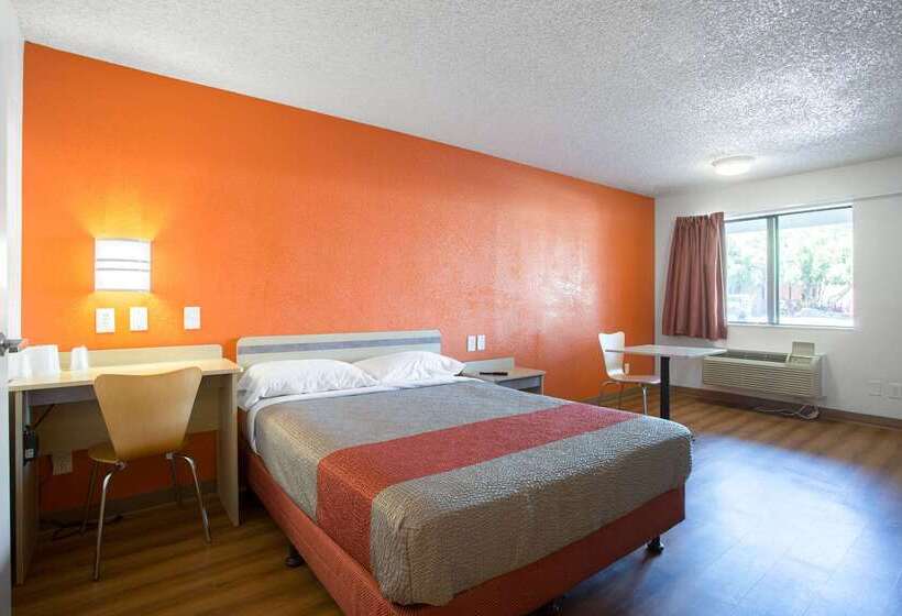 Motel 6 Kingman, Az Route 66 West