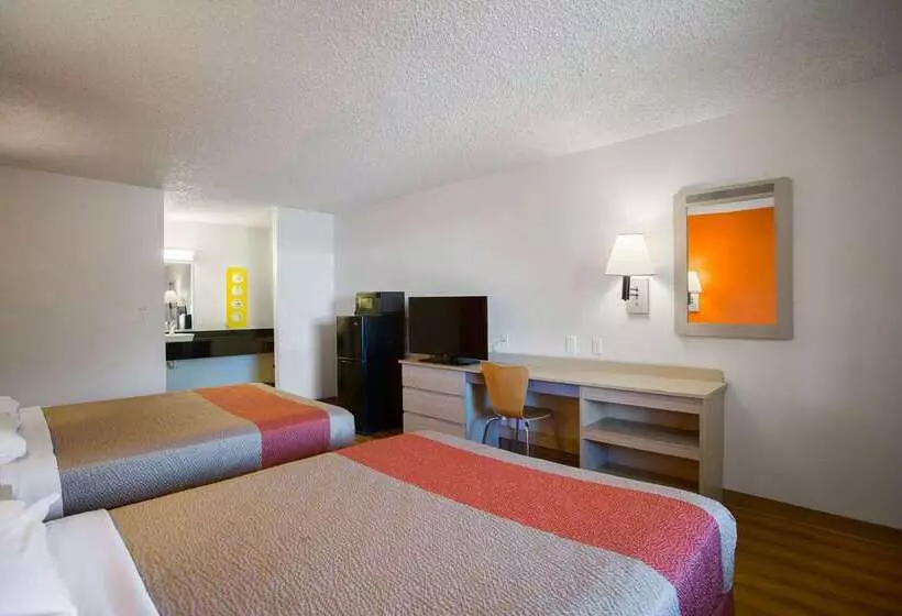 Motel 6 Kingman, Az  Route 66 West