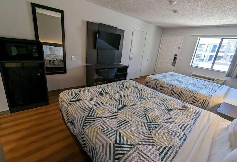 Motel 6 Kingman, Az  Route 66 West