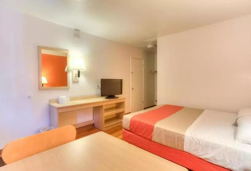 Motel 6tigard, Or  Portland South  Lake Oswego