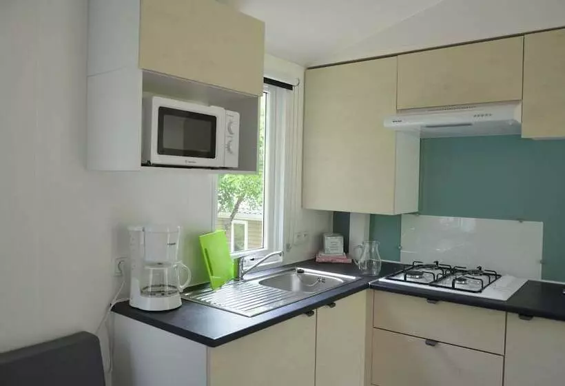 Hotelli Domaine Du Couriou