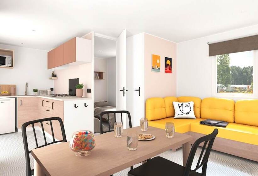 Отель Domaine Du Couriou