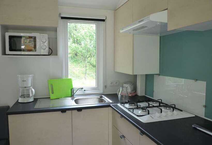 Отель Domaine Du Couriou