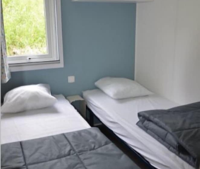 Отель Domaine Du Couriou