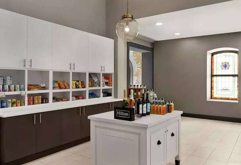هتل Hampton Inn Indianapolis Downtown Iupui