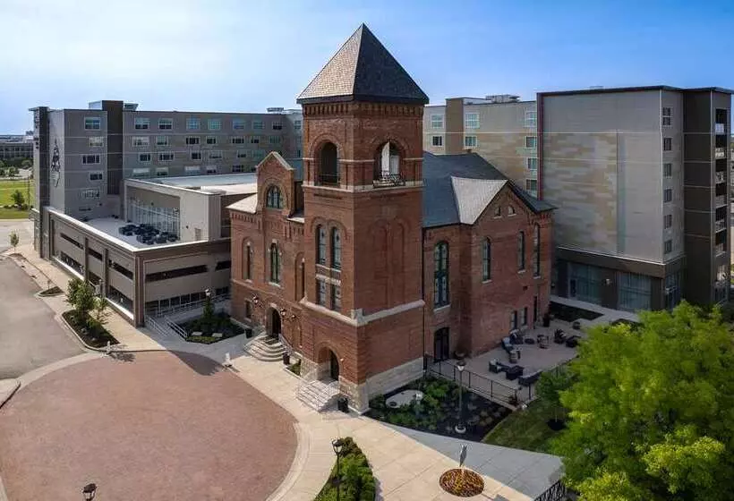 هتل Hampton Inn Indianapolis Downtown Iupui