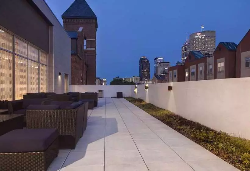 هتل Hampton Inn Indianapolis Downtown Iupui