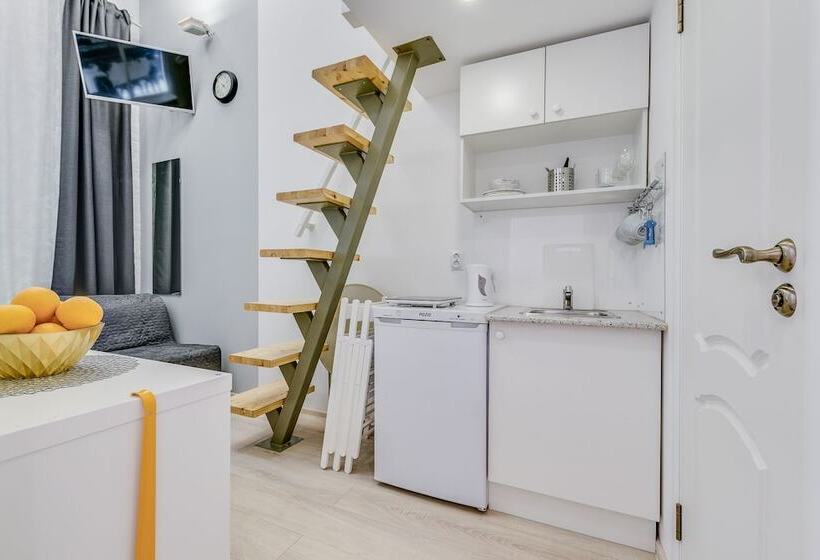 Travelto Liteiniy 58