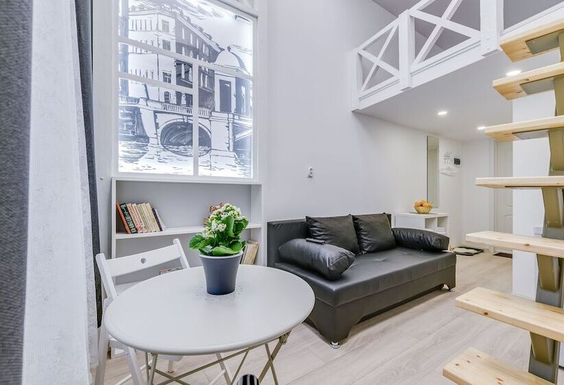 Travelto Liteiniy 58