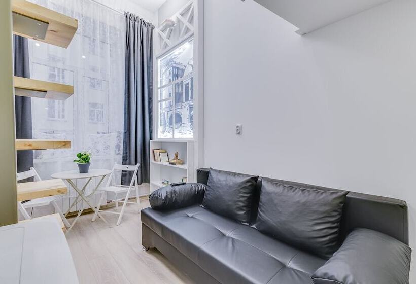 Travelto Liteiniy 58