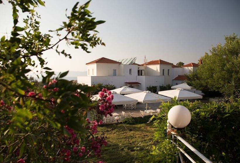 Akti Hotel & Apartments