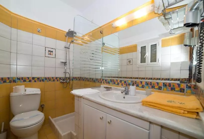 هتل Andreolas Luxury Suites