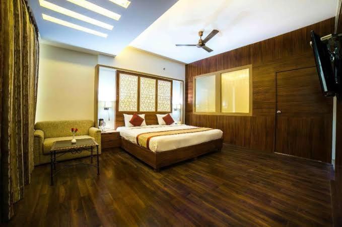 Отель Apex Intercontinental