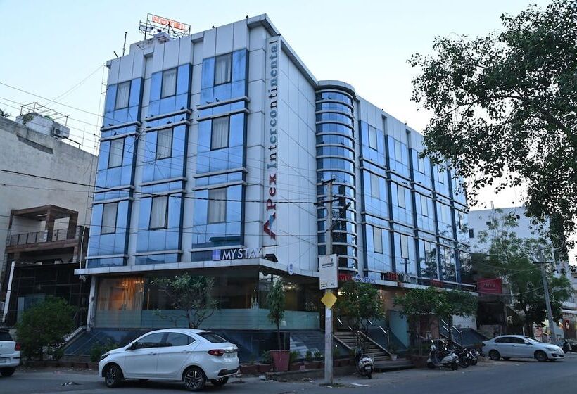 Отель Apex Intercontinental