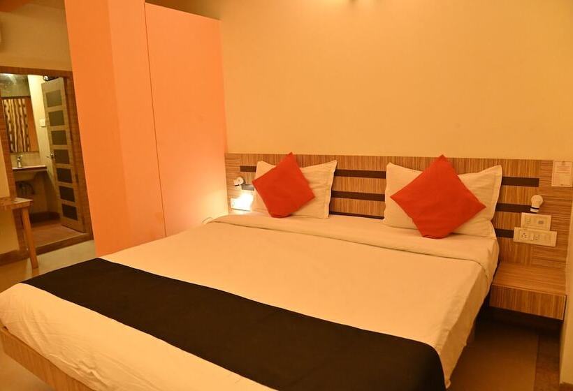 Отель Apex Intercontinental