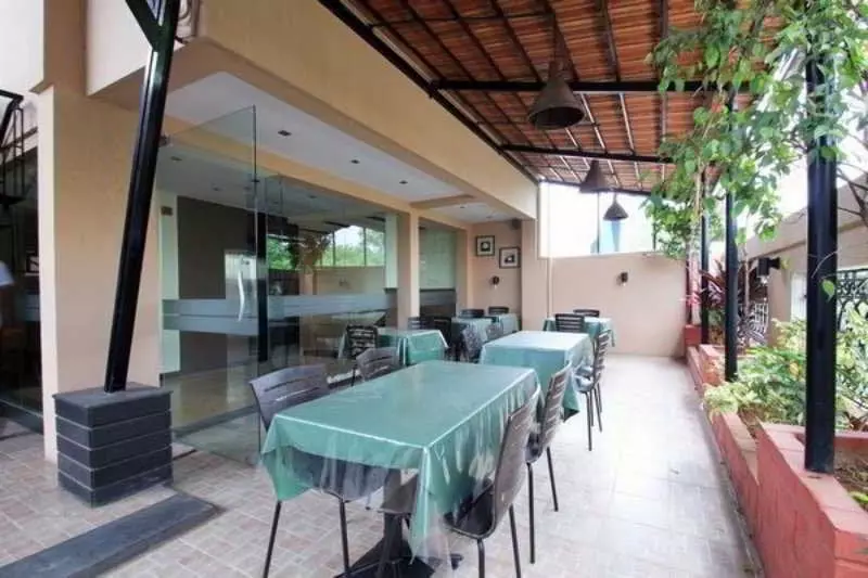 هتل Oriental Suites Lady Curzon Road