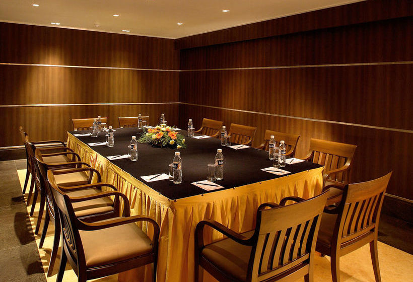 هتل Deccan Rendezvous