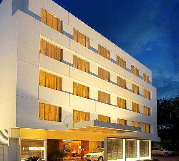 هتل Deccan Rendezvous