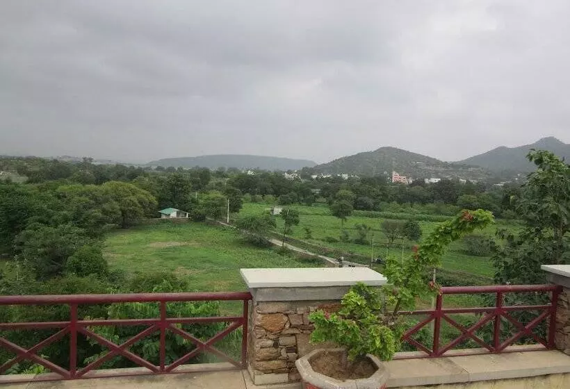 ホテル Devra Udaipur