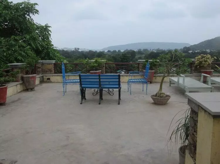 ホテル Devra Udaipur