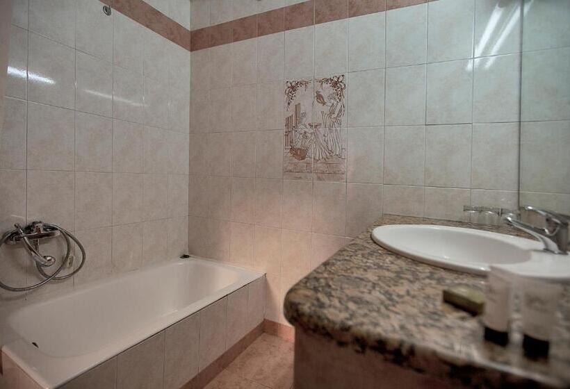 בית מלון כפרי Epidavria