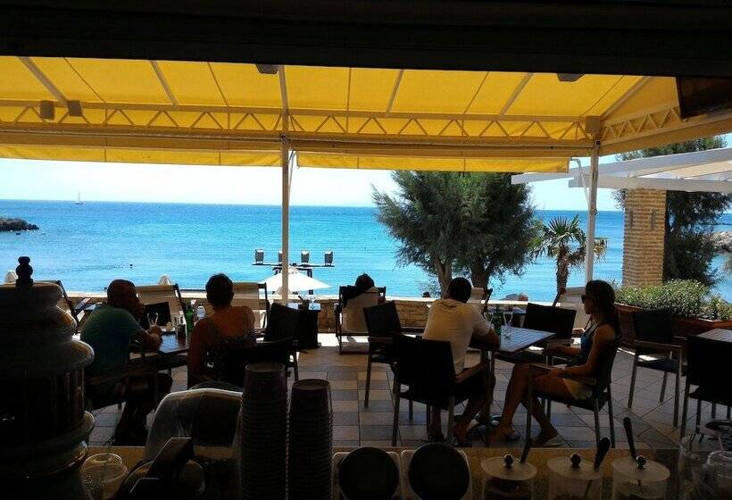 Otel Glicorisa Beach