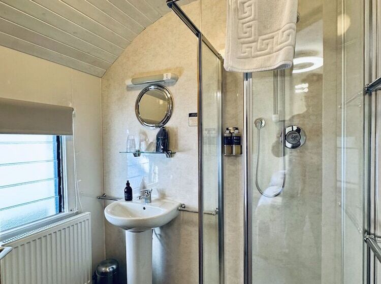 Hotel Guisachan Guest House