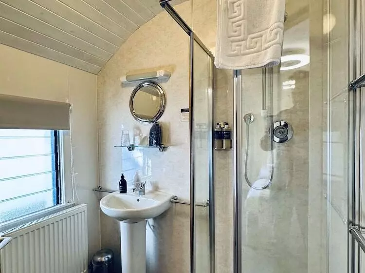 فندق Guisachan Guest House