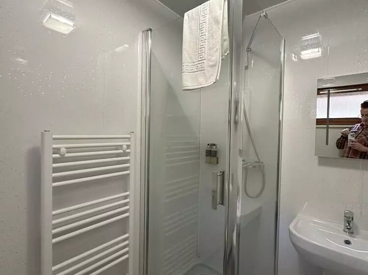 فندق Guisachan Guest House