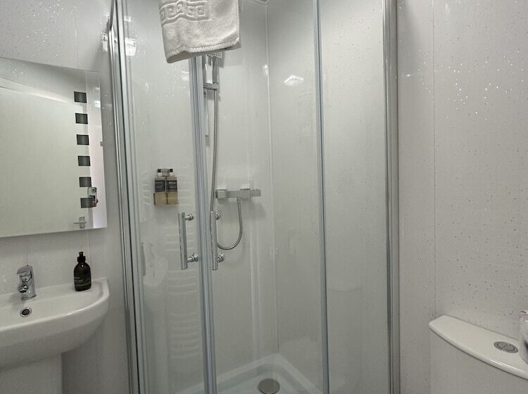 Hotel Guisachan Guest House