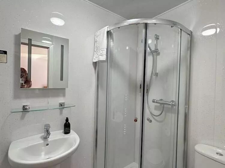 فندق Guisachan Guest House