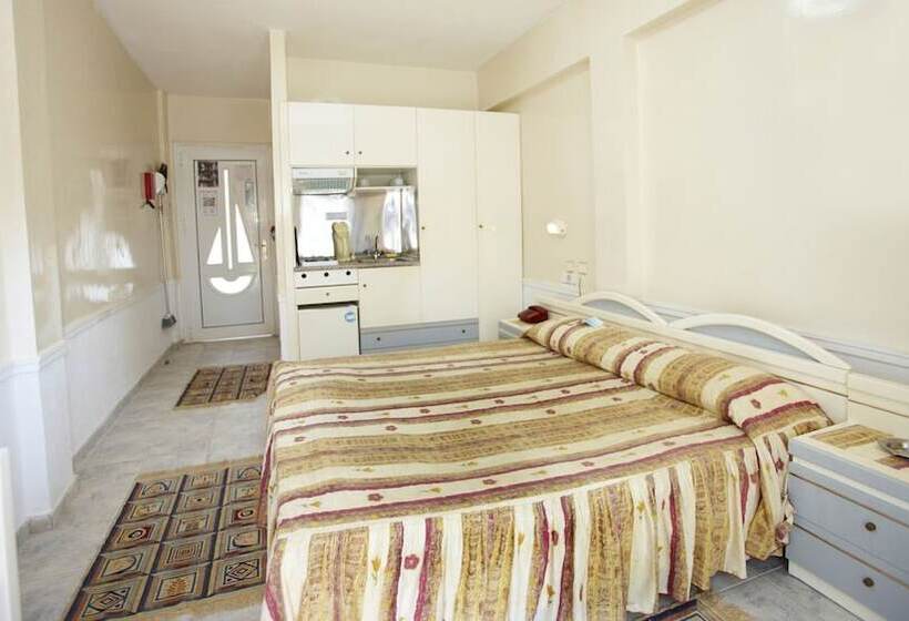 酒店 Hanioti Grand Victoria