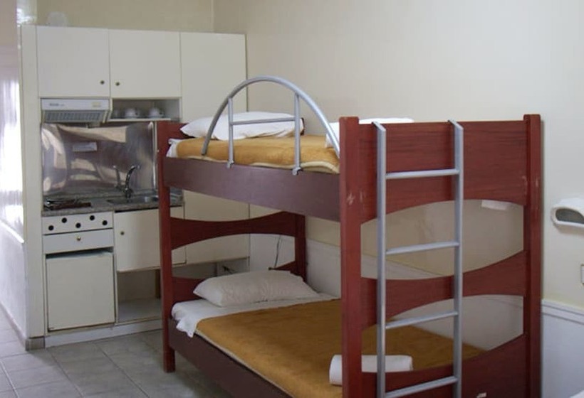 酒店 Hanioti Grand Victoria