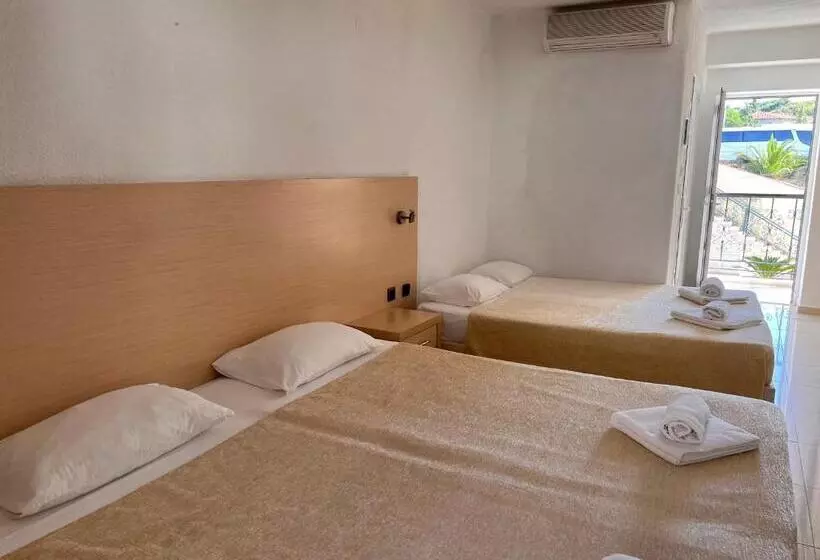 هتل Hanioti Grand Victoria