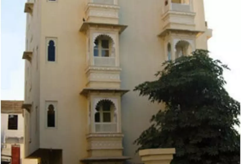 호텔 Jaiwana Haveli