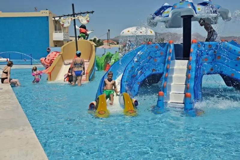 Hotelli Kastalia Village ,saint Nikolas Resort