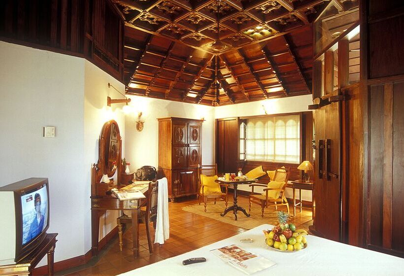 فندق Kumarakom Lake Resort